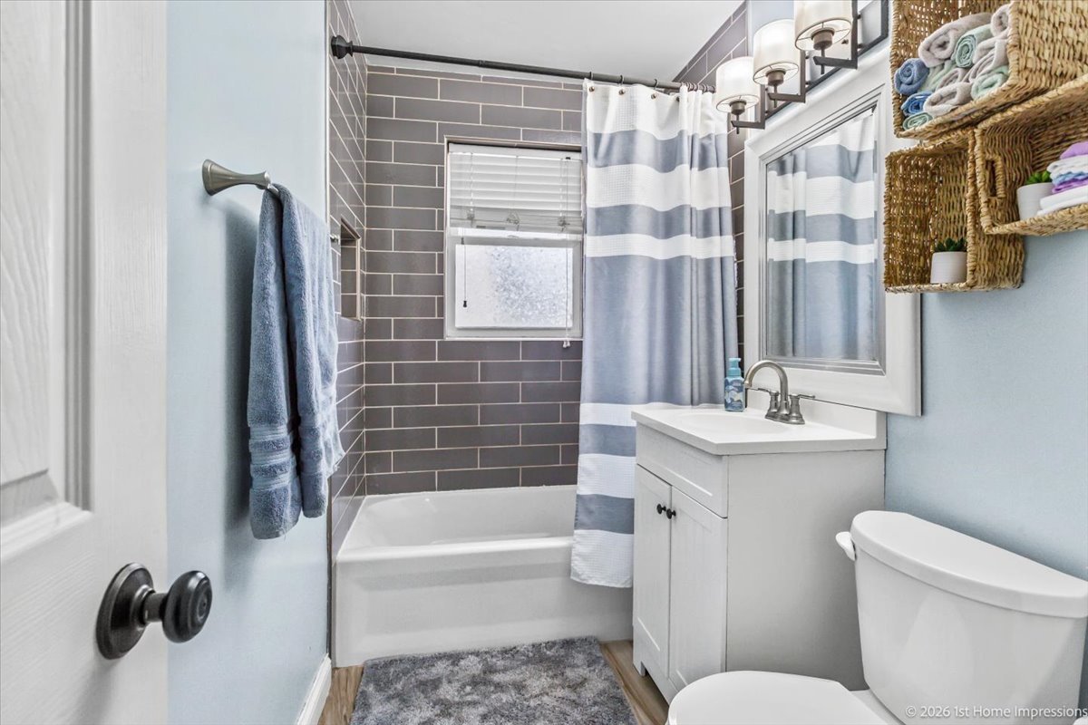 8836 W 93rd Place