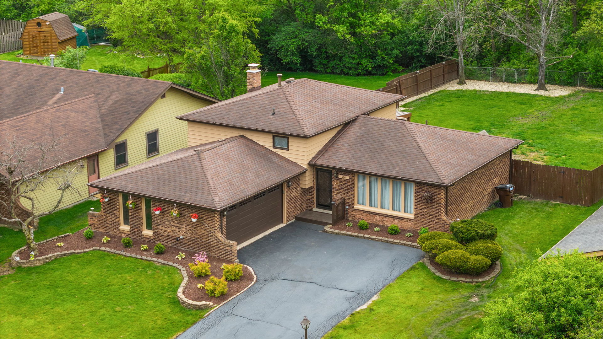 900 Carol Lane
