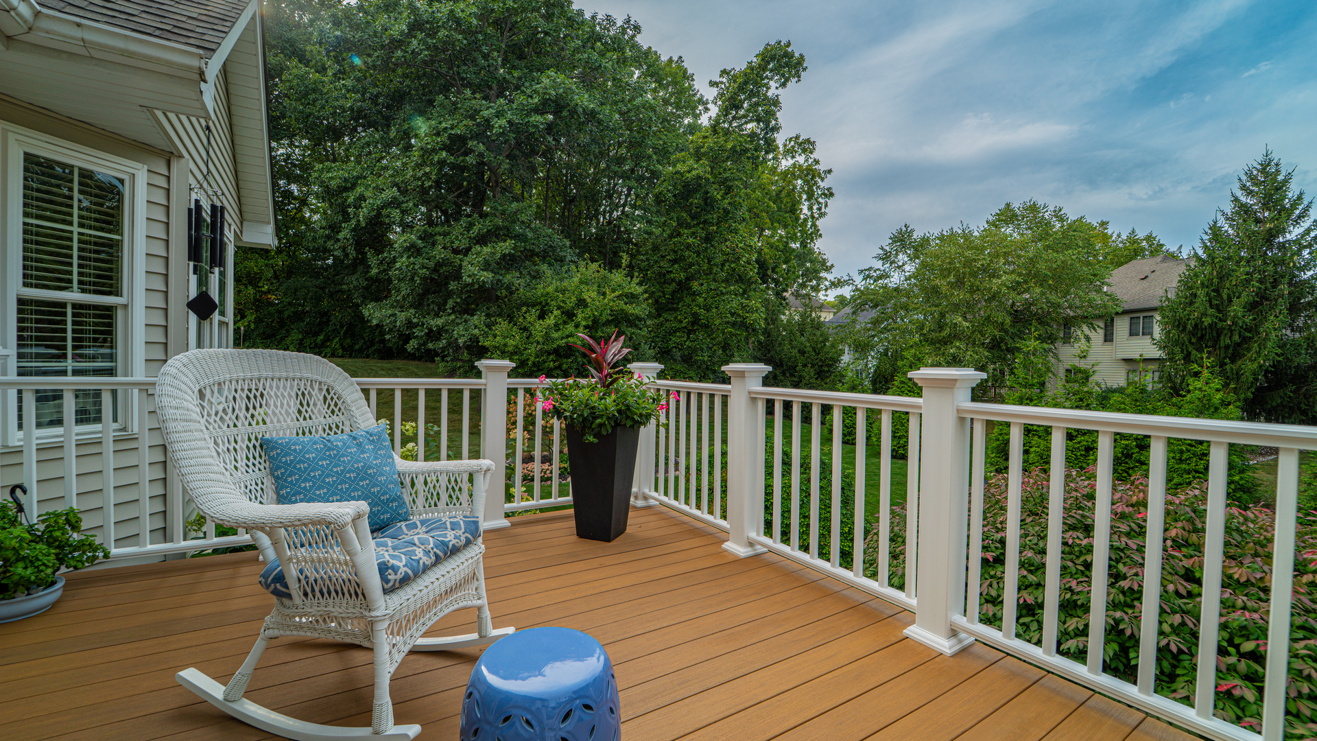 1205 Waterside Lane