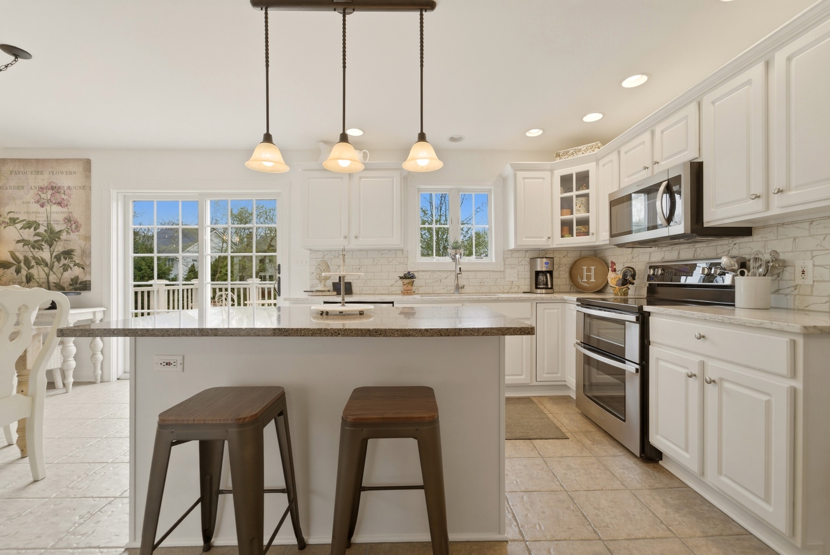 1205 Waterside Lane