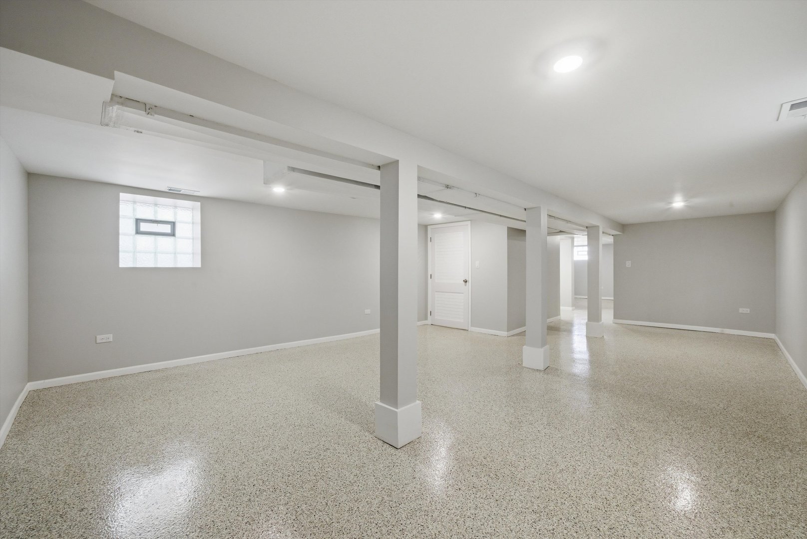 1249 W 73rd Place