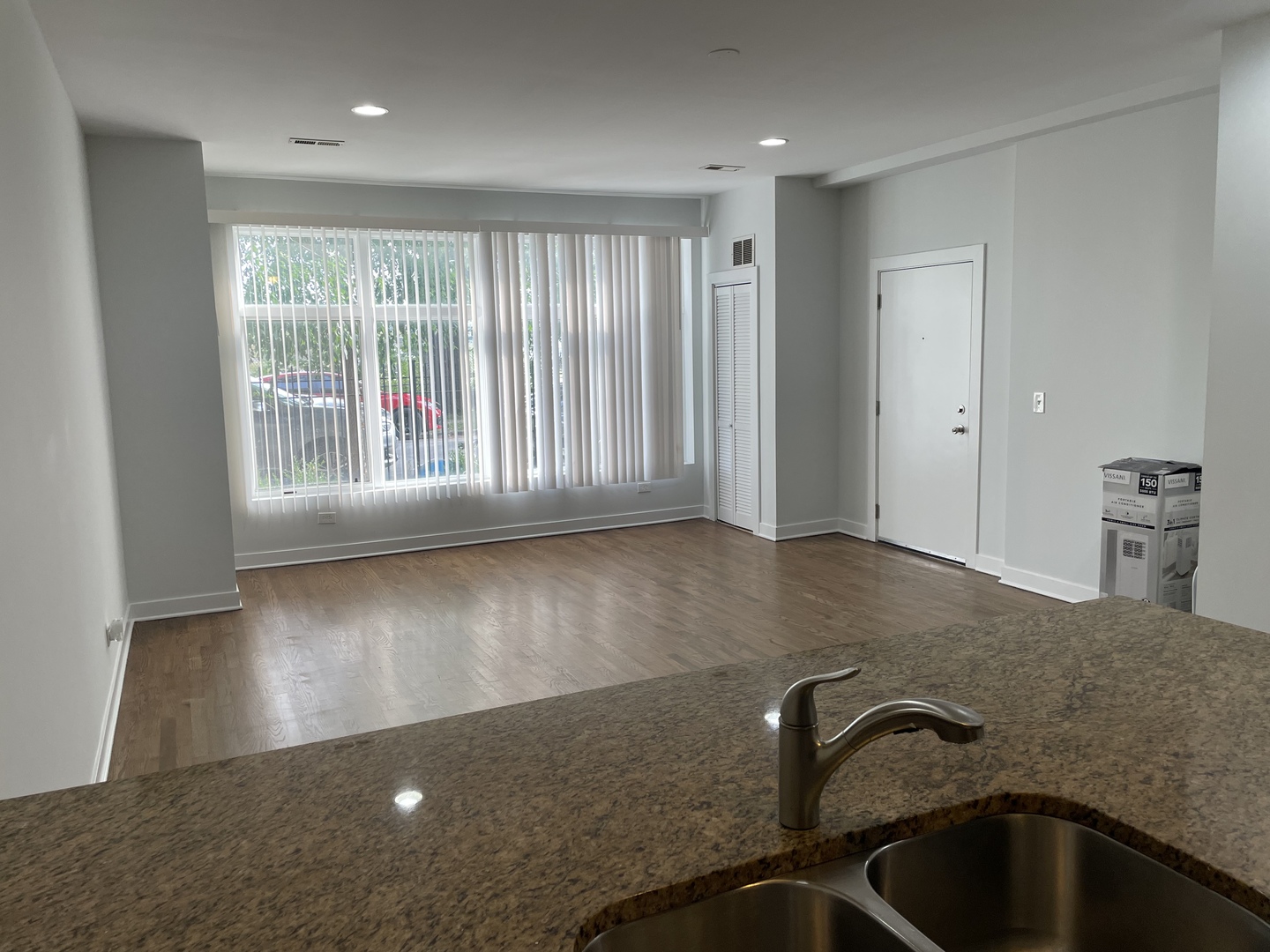 3128 W Walton Street Unit: 1