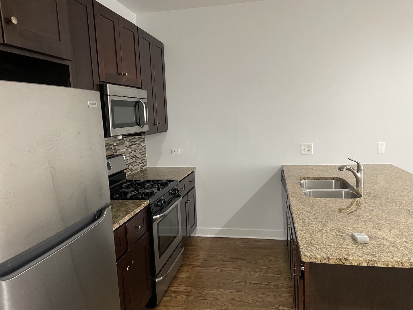 3128 W Walton Street Unit: 1