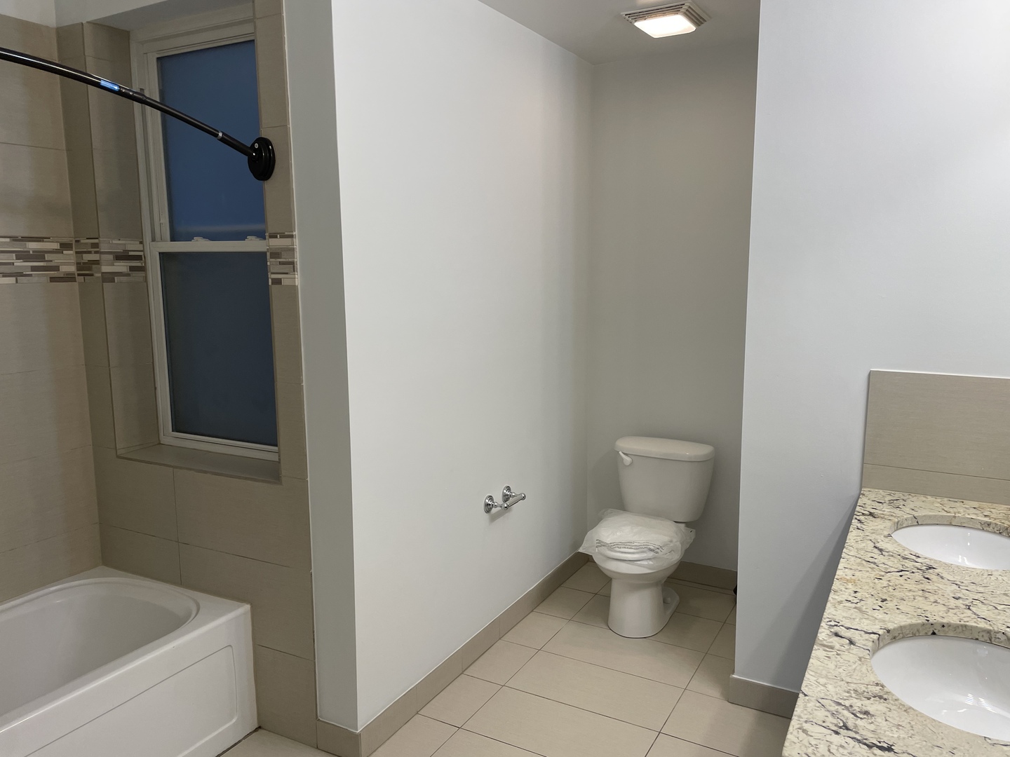 3128 W Walton Street Unit: 1