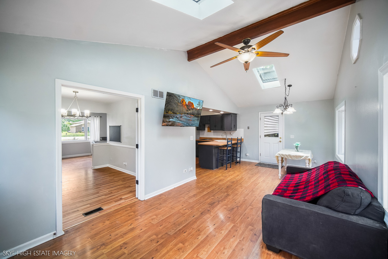 28W516 Leverenz Road