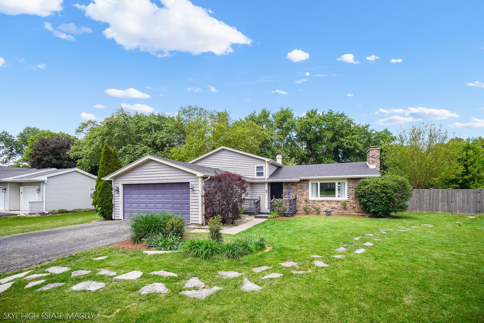 28W516 Leverenz Road