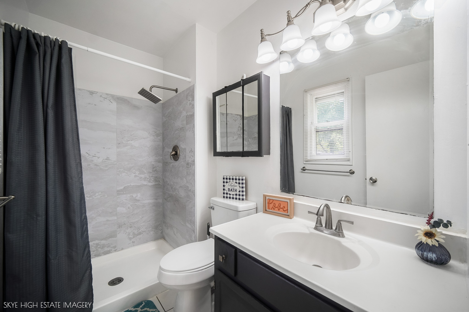 28W516 Leverenz Road