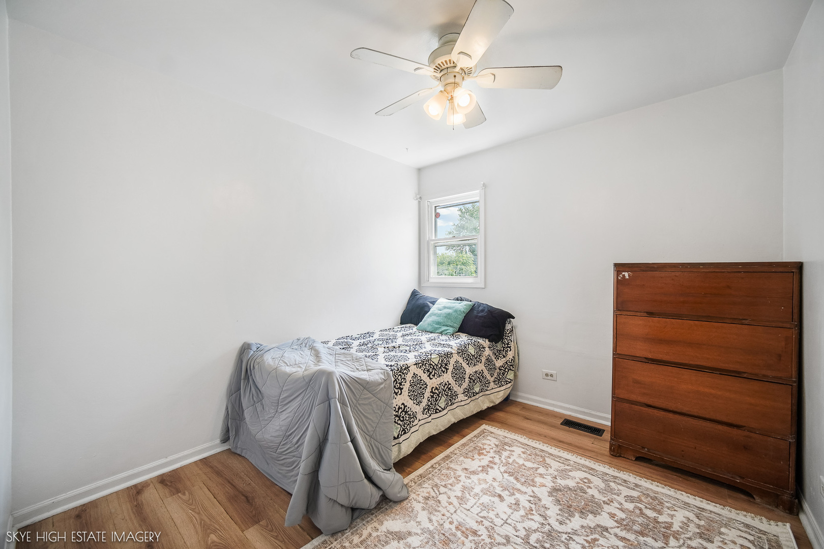 28W516 Leverenz Road