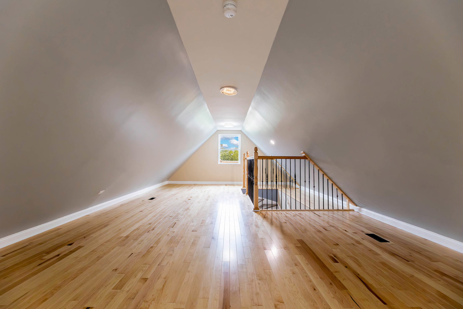 441 N Leclaire Avenue