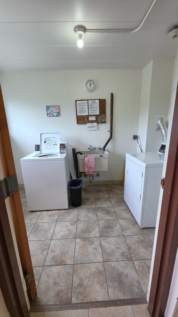 5300 Walnut Avenue Unit: 19C