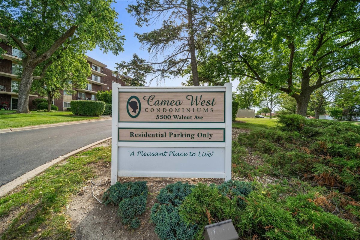 5300 Walnut Avenue Unit: 19C