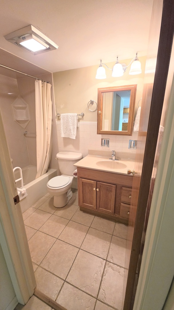5300 Walnut Avenue Unit: 19C