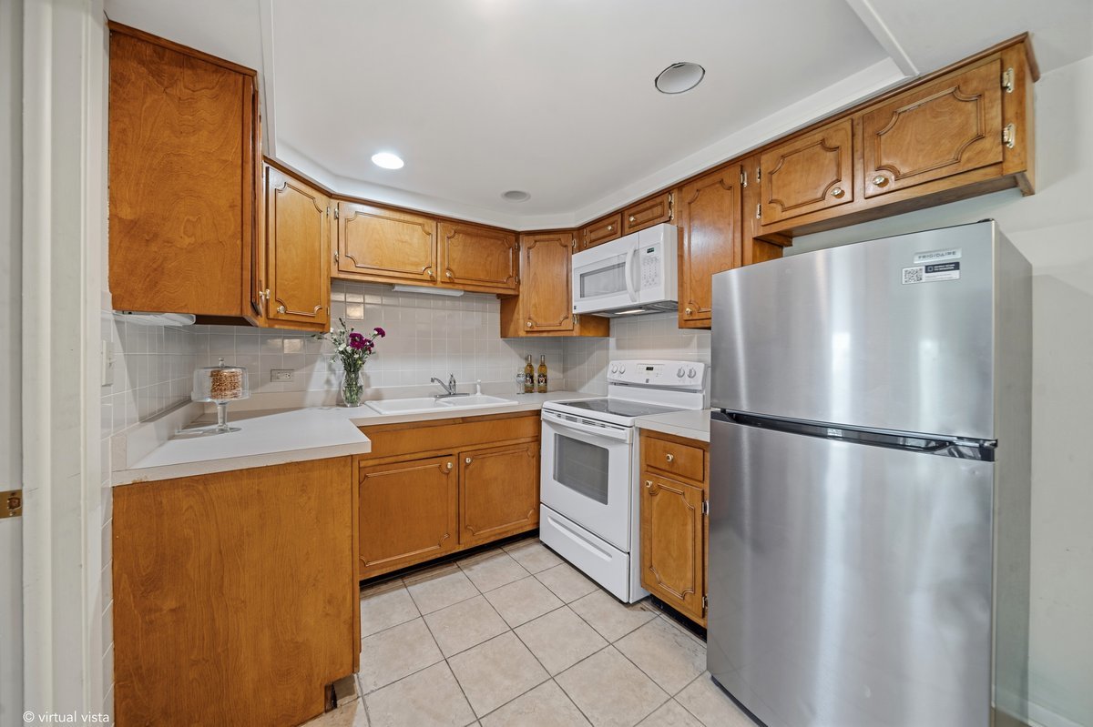 5300 Walnut Avenue Unit: 19C