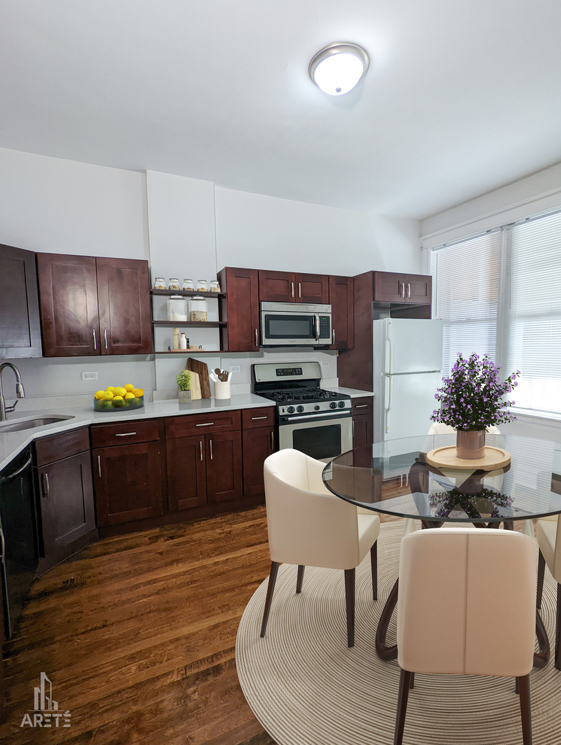 2633 W HADDON Avenue Unit: 2R