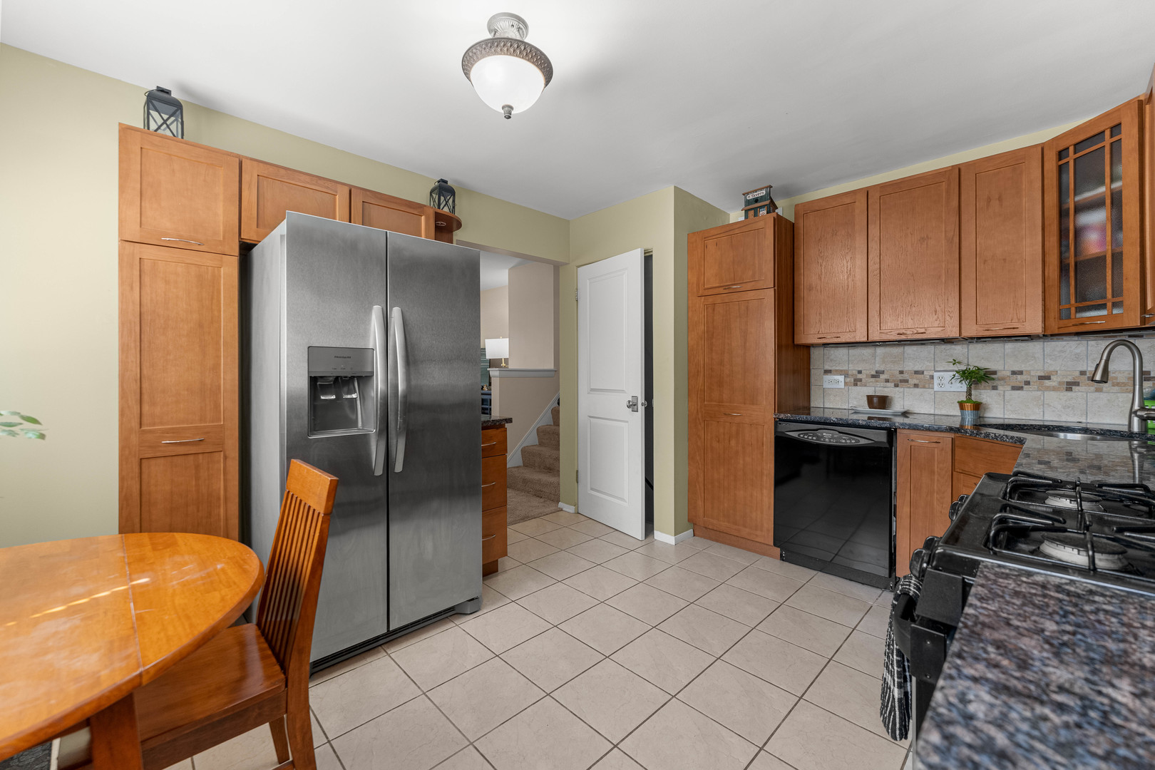 492 W Avery Street