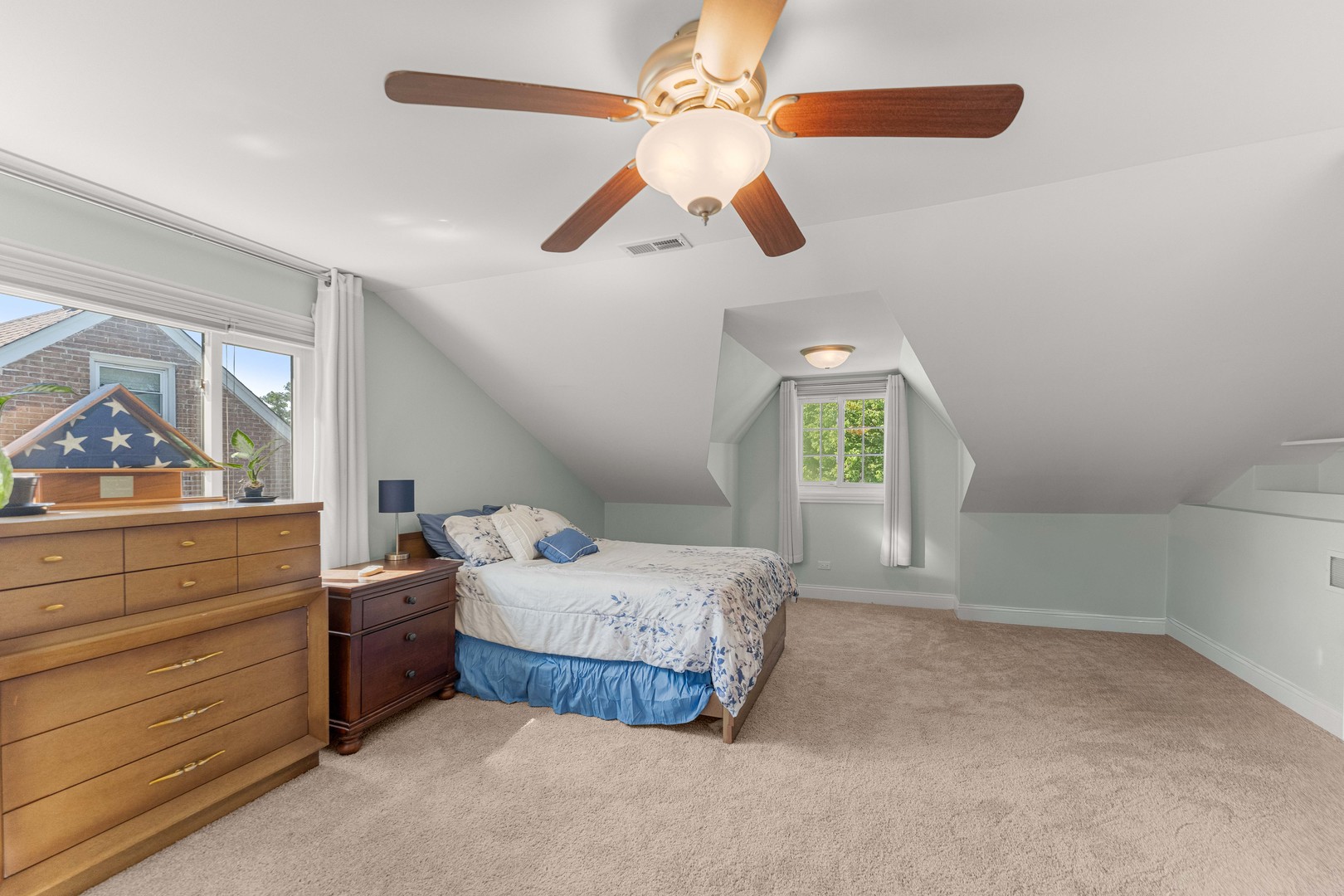 492 W Avery Street