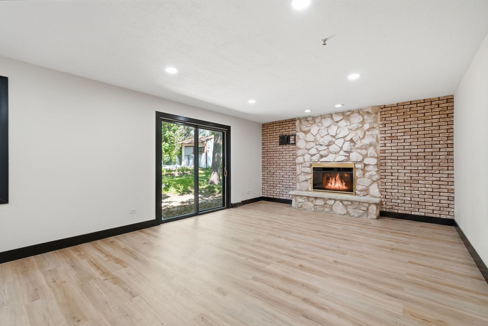 8800 W 104th Street