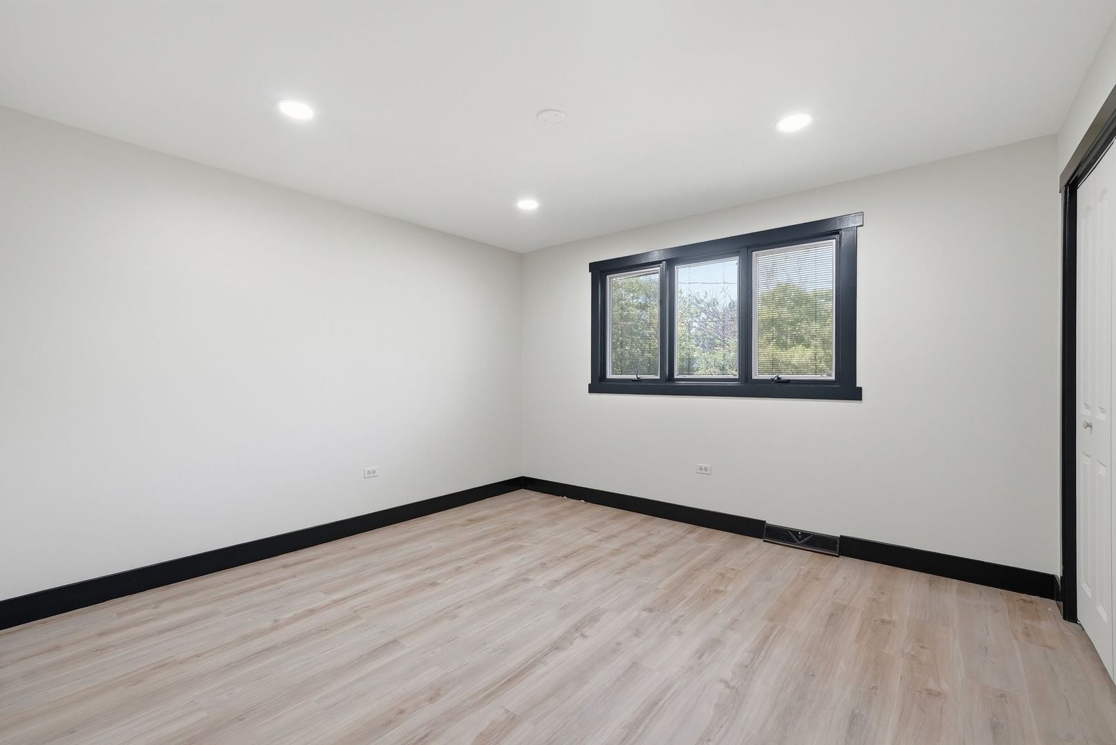 8800 W 104th Street