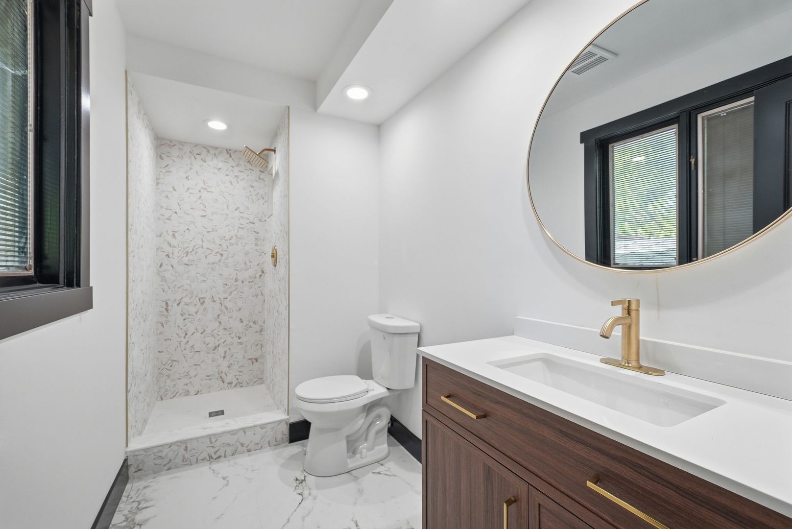8800 W 104th Street