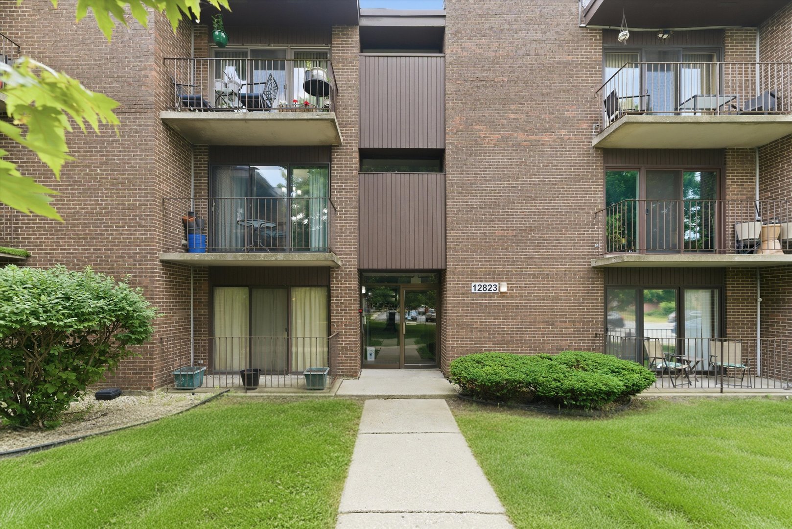 12823 S Kenneth Avenue Unit: C3