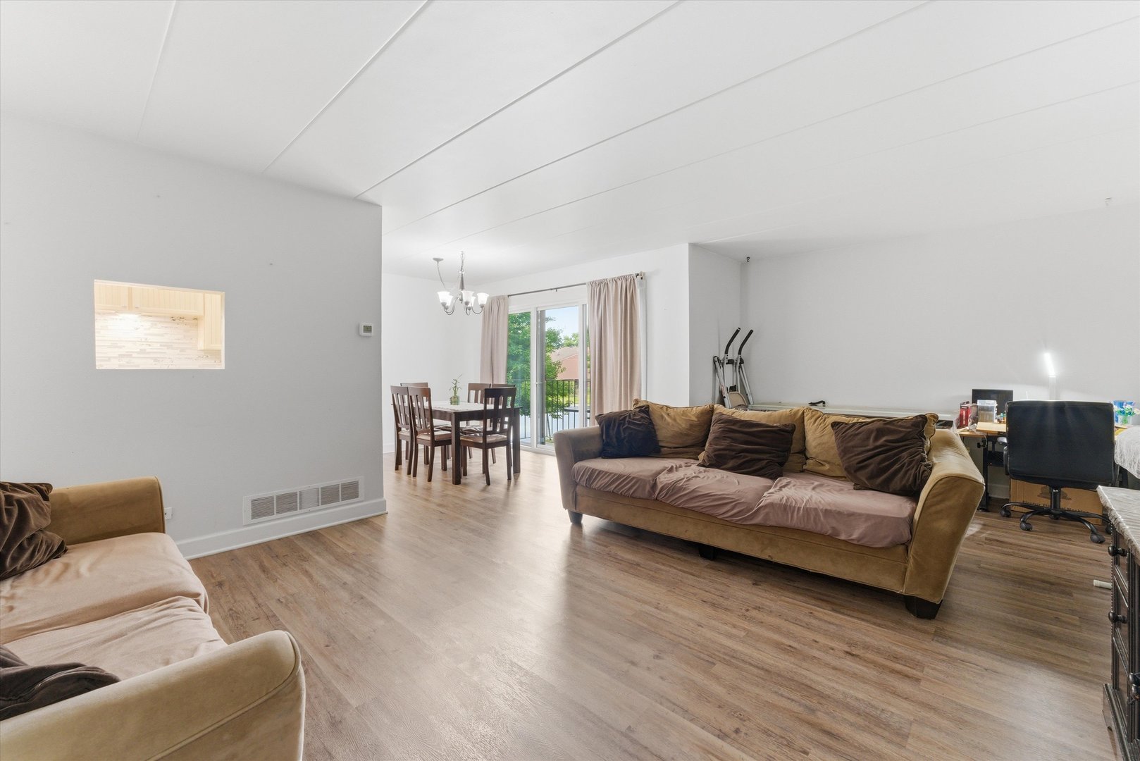 12823 S Kenneth Avenue Unit: C3