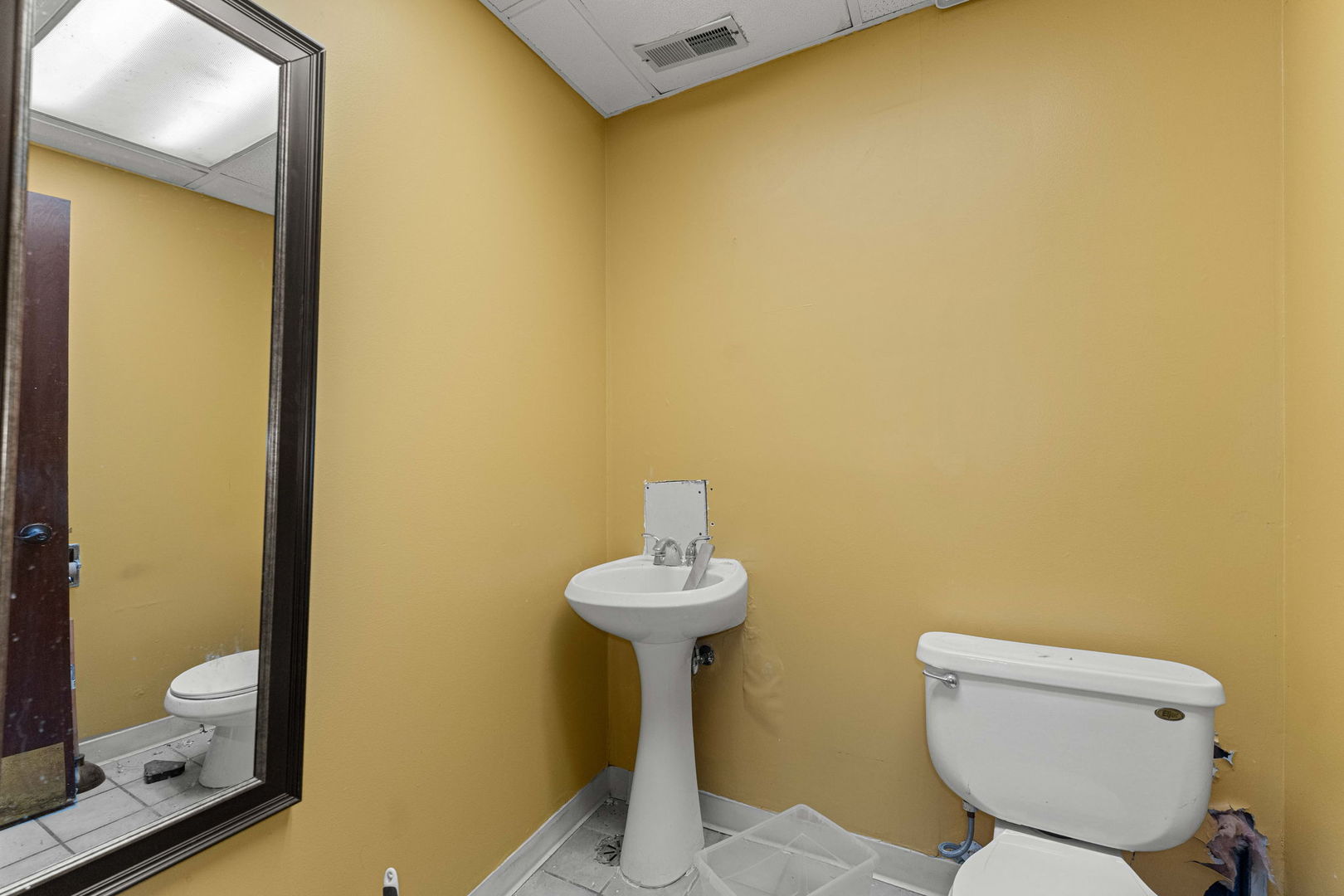 10296 S 78th Avenue Unit: B