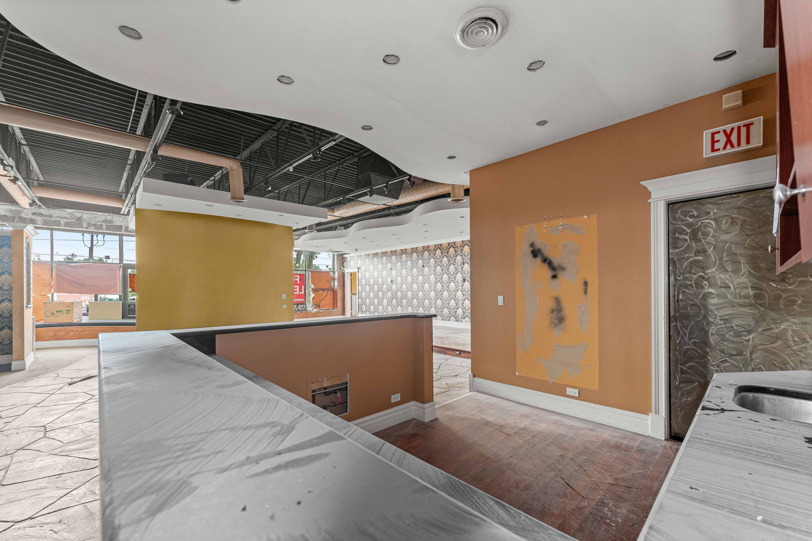 10296 S 78th Avenue Unit: B