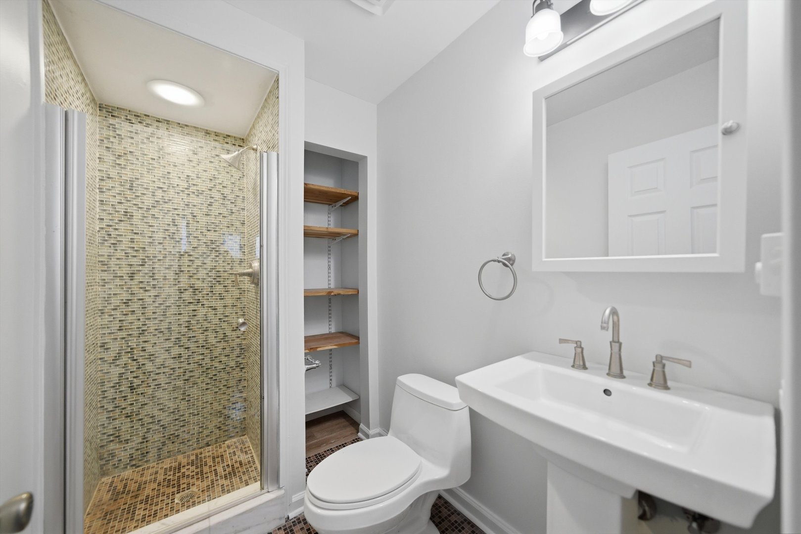 7525 Adams Street Unit: 1W