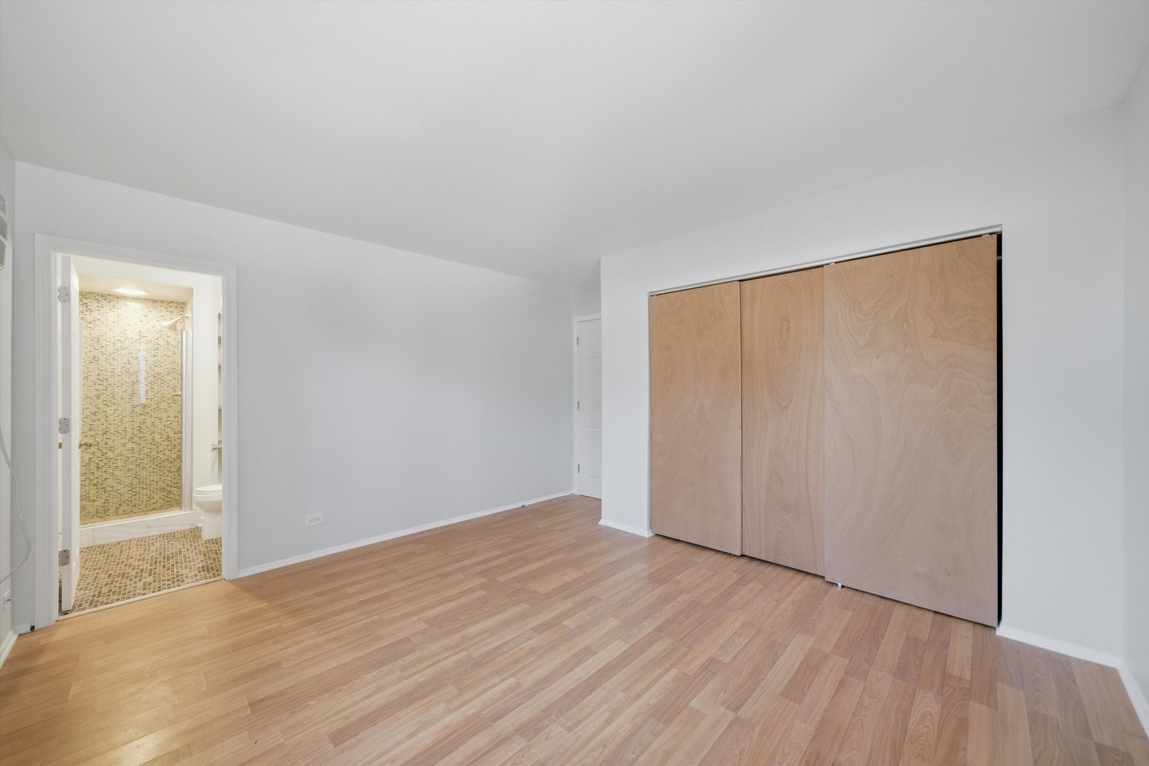 7525 Adams Street Unit: 1W