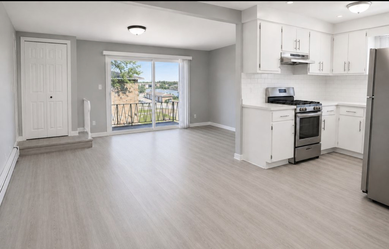 15700 reynolds Lane Unit: 1