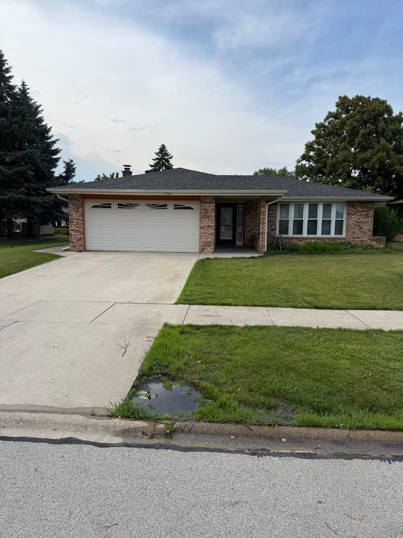 7736 W 157th Place