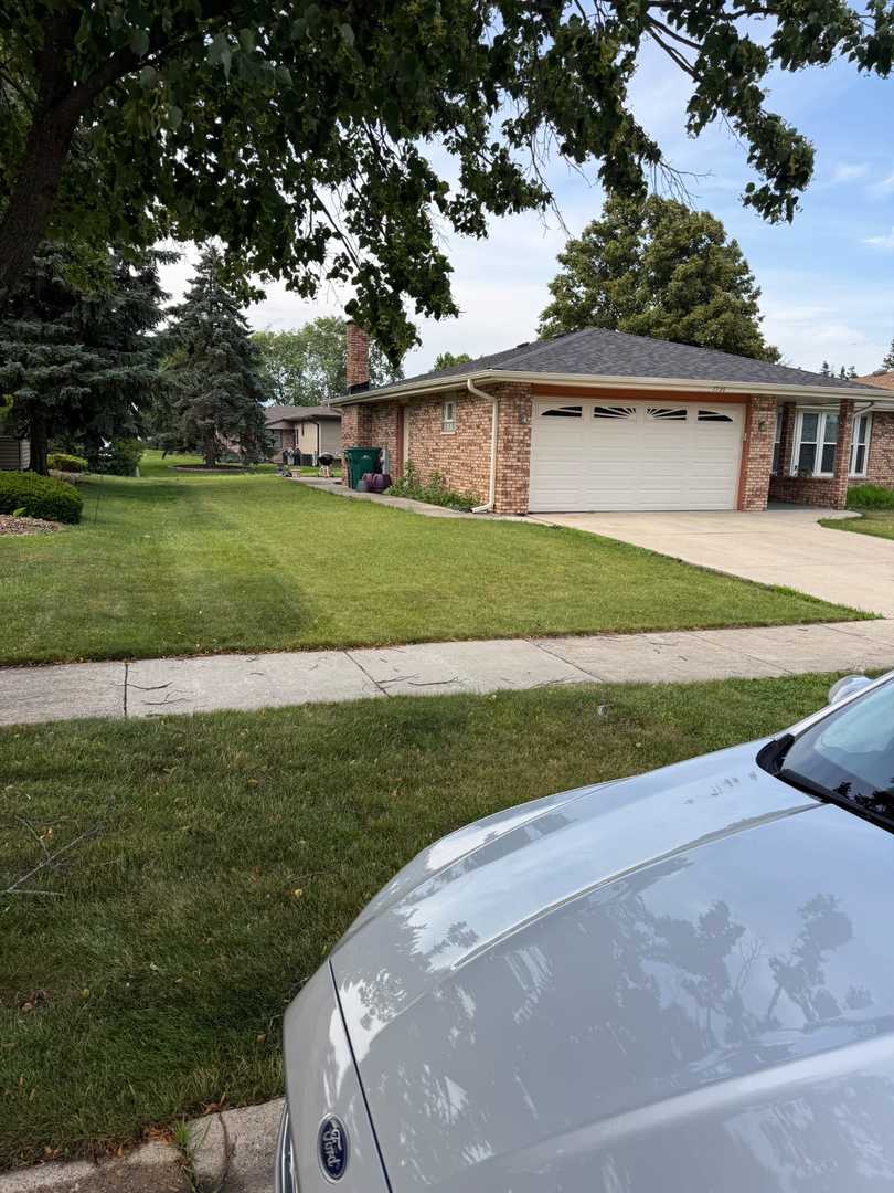 7736 W 157th Place