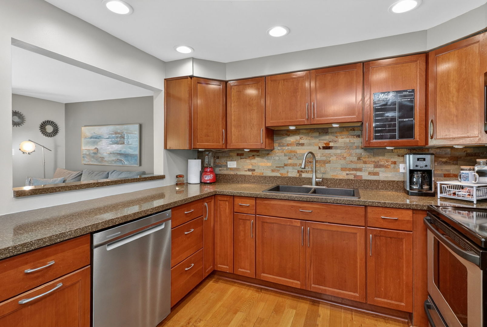 911 8th Avenue Unit: 5