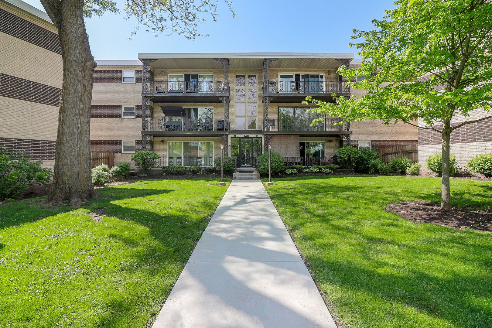 911 8th Avenue Unit: 5
