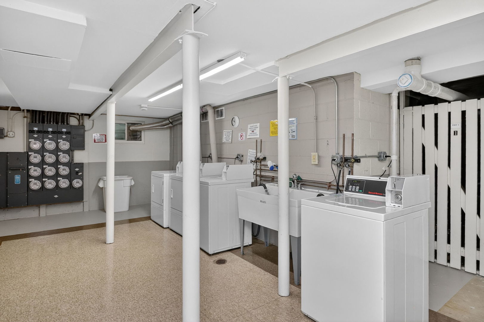 911 8th Avenue Unit: 5