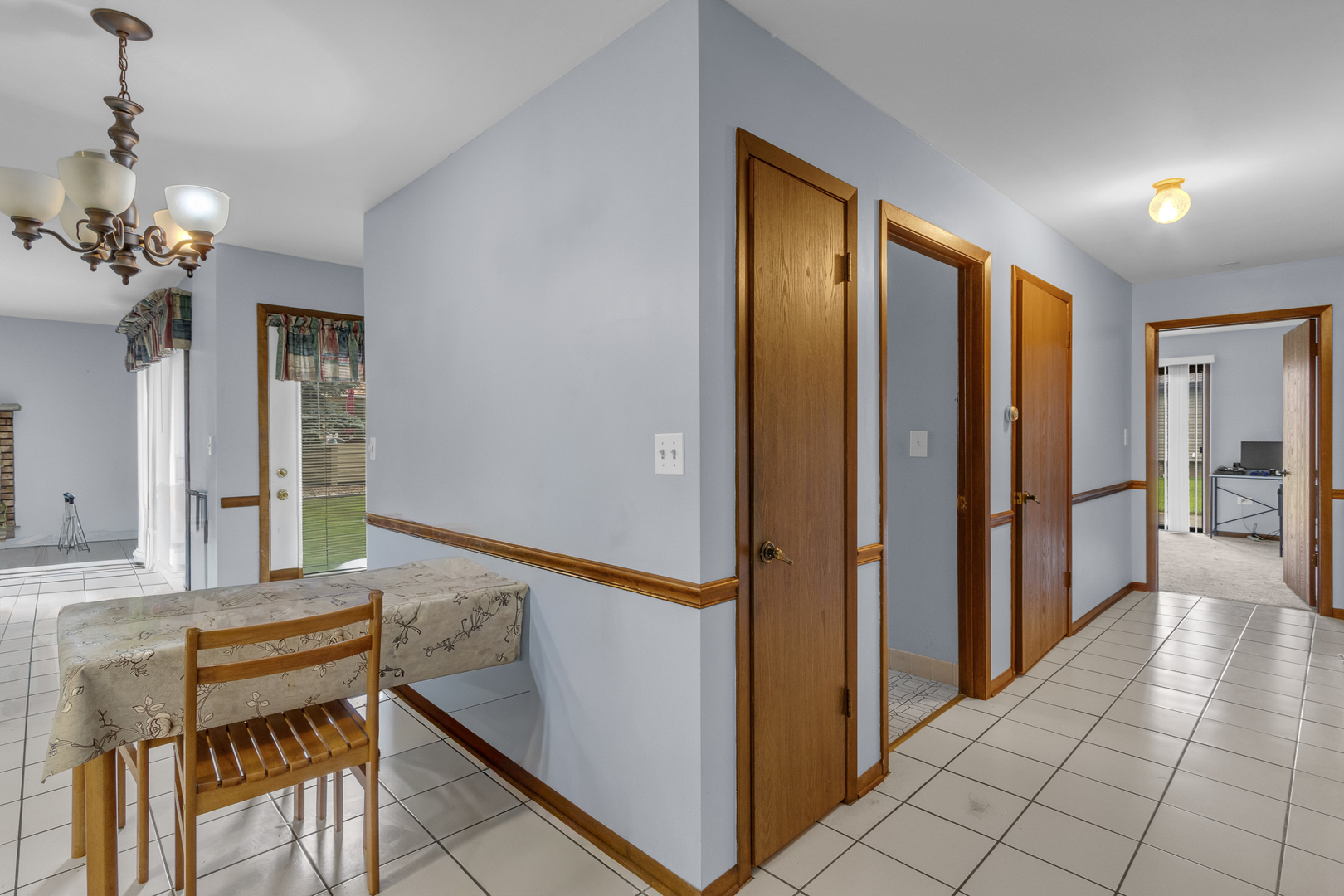 7736 W 157th Place