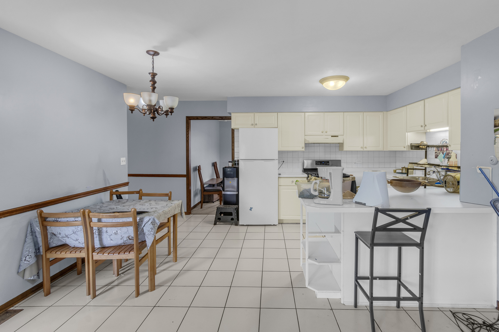 7736 W 157th Place