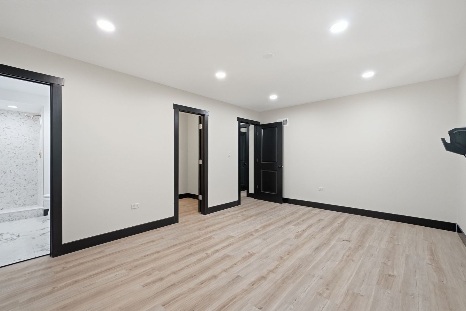8800 W 104th Street