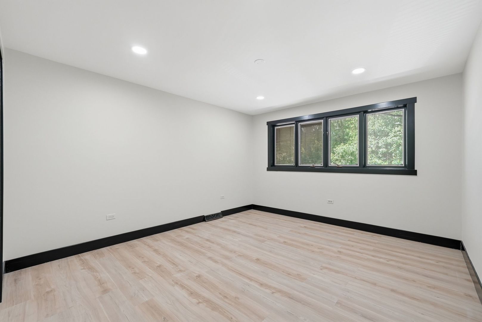 8800 W 104th Street