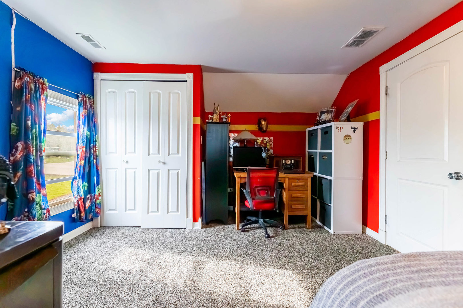8820 W 85th Place