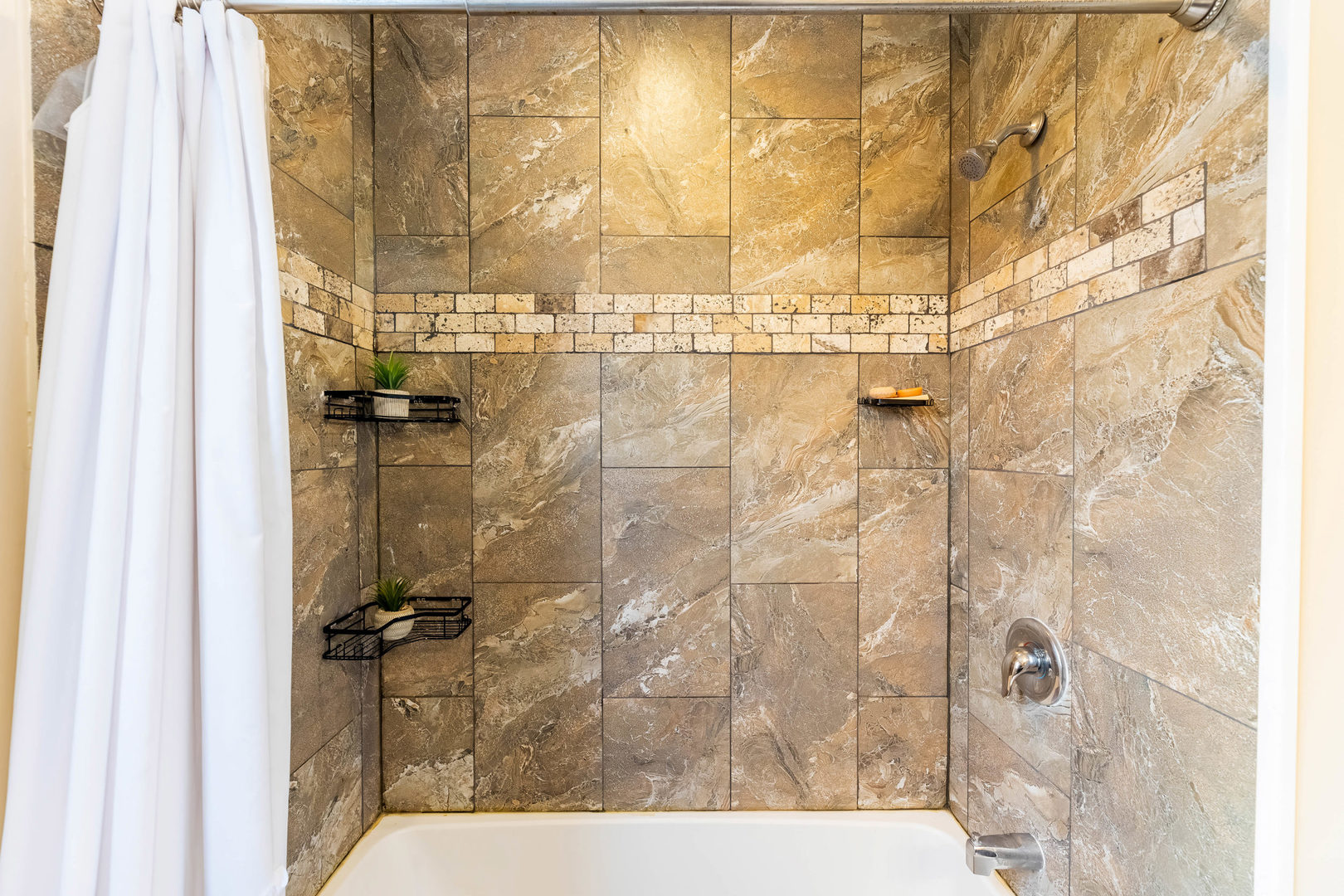 8820 W 85th Place