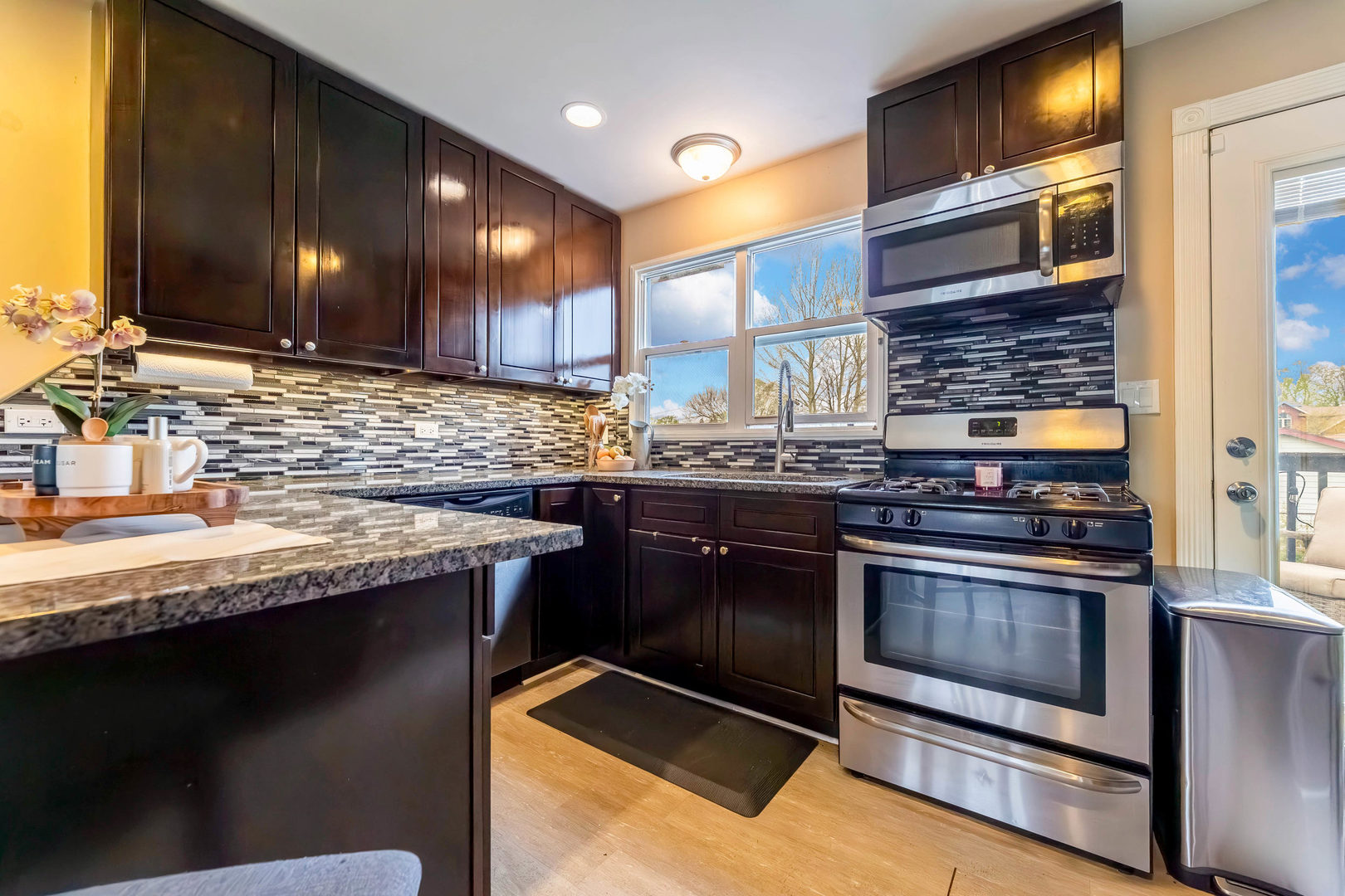 8820 W 85th Place