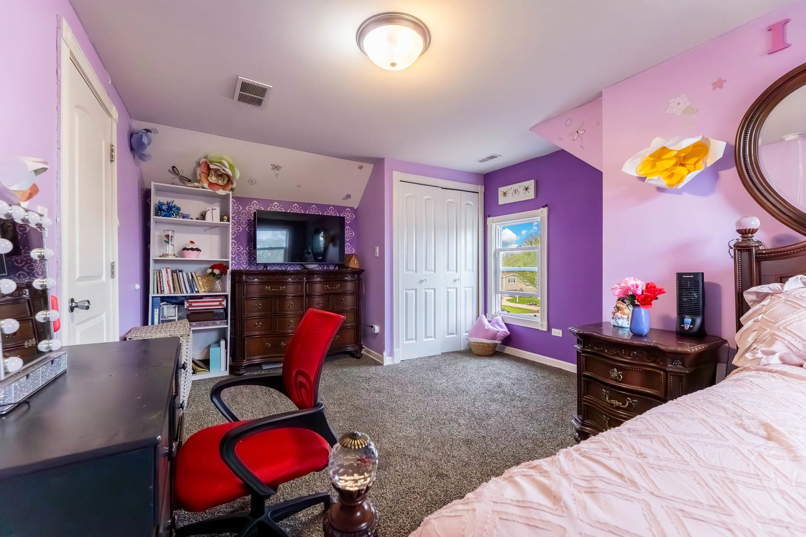 8820 W 85th Place