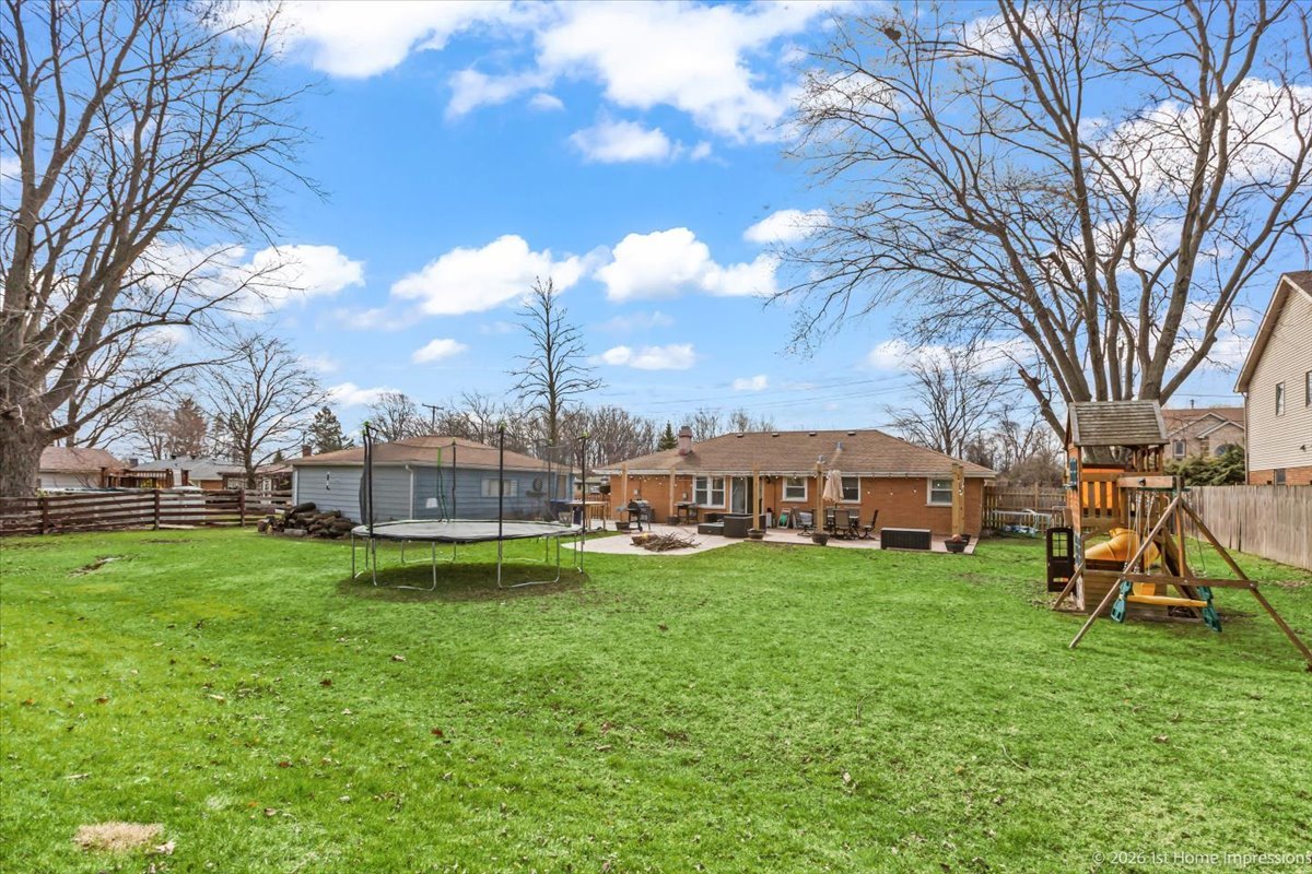 8836 W 93rd Place
