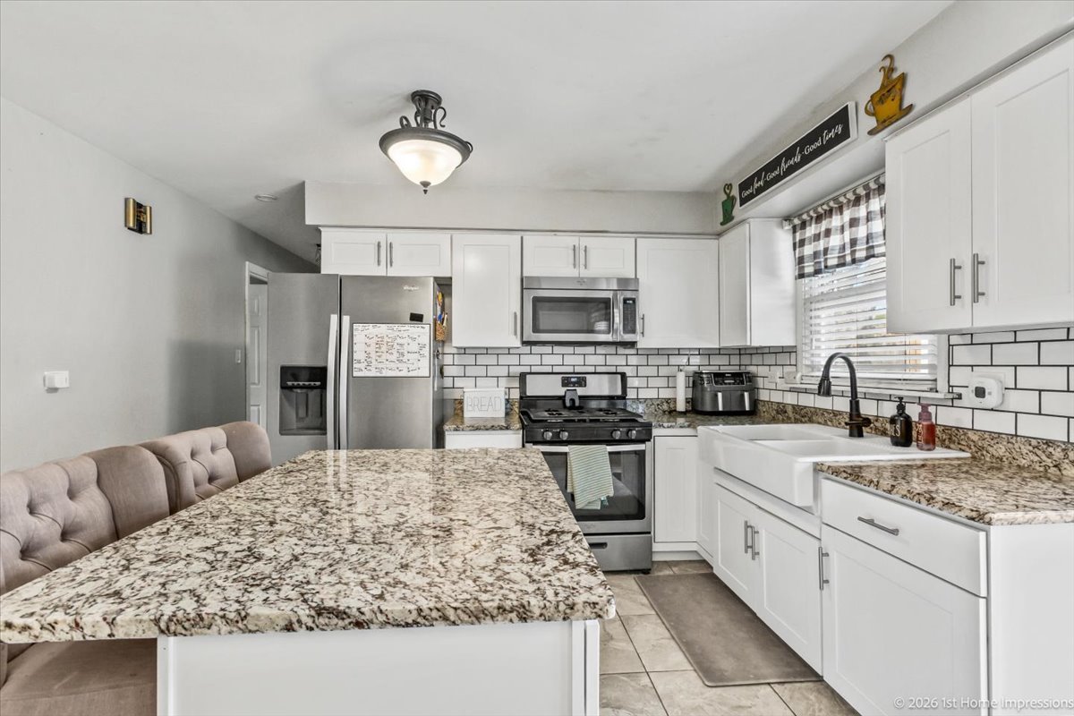 8836 W 93rd Place