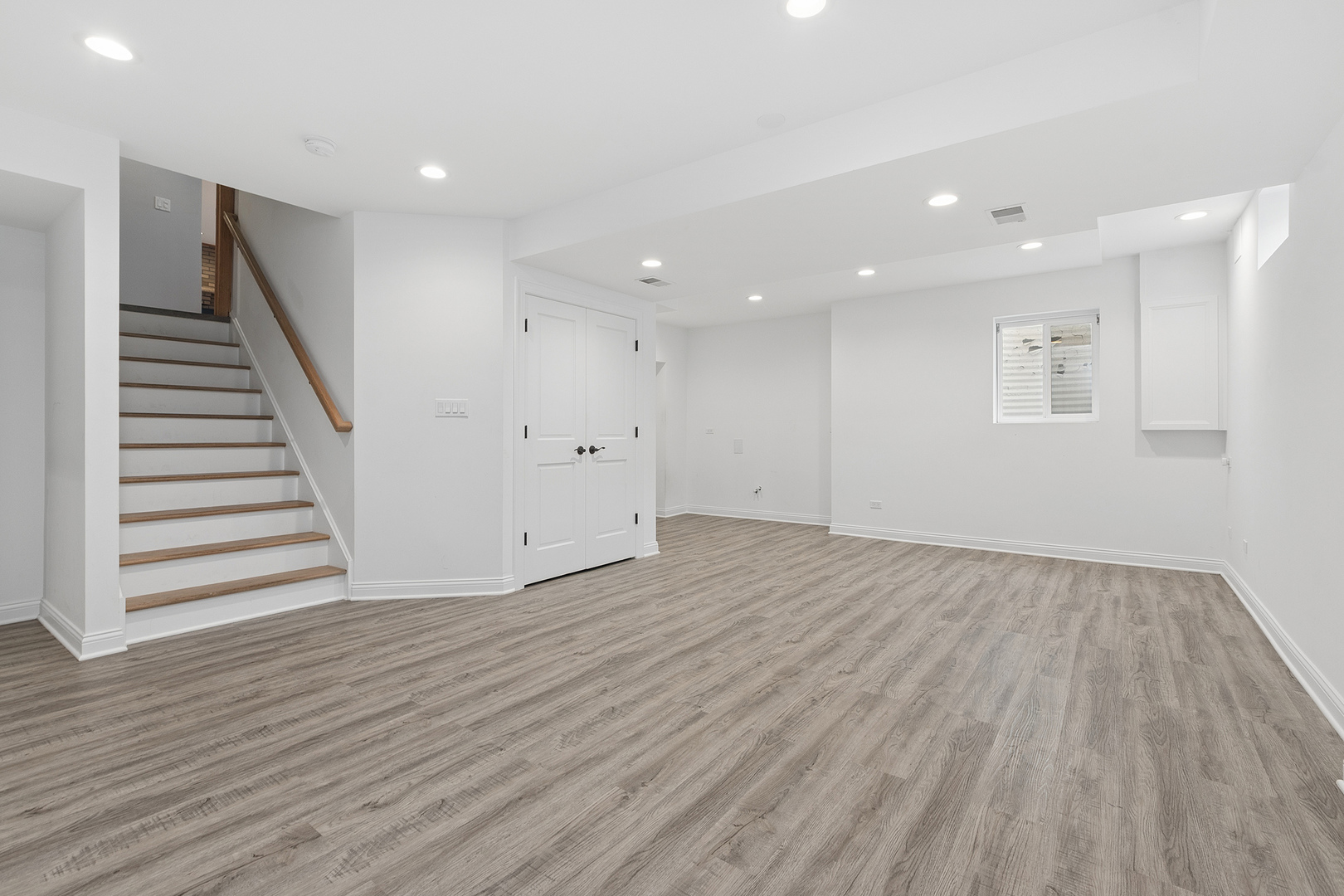 8850 W 98th Place