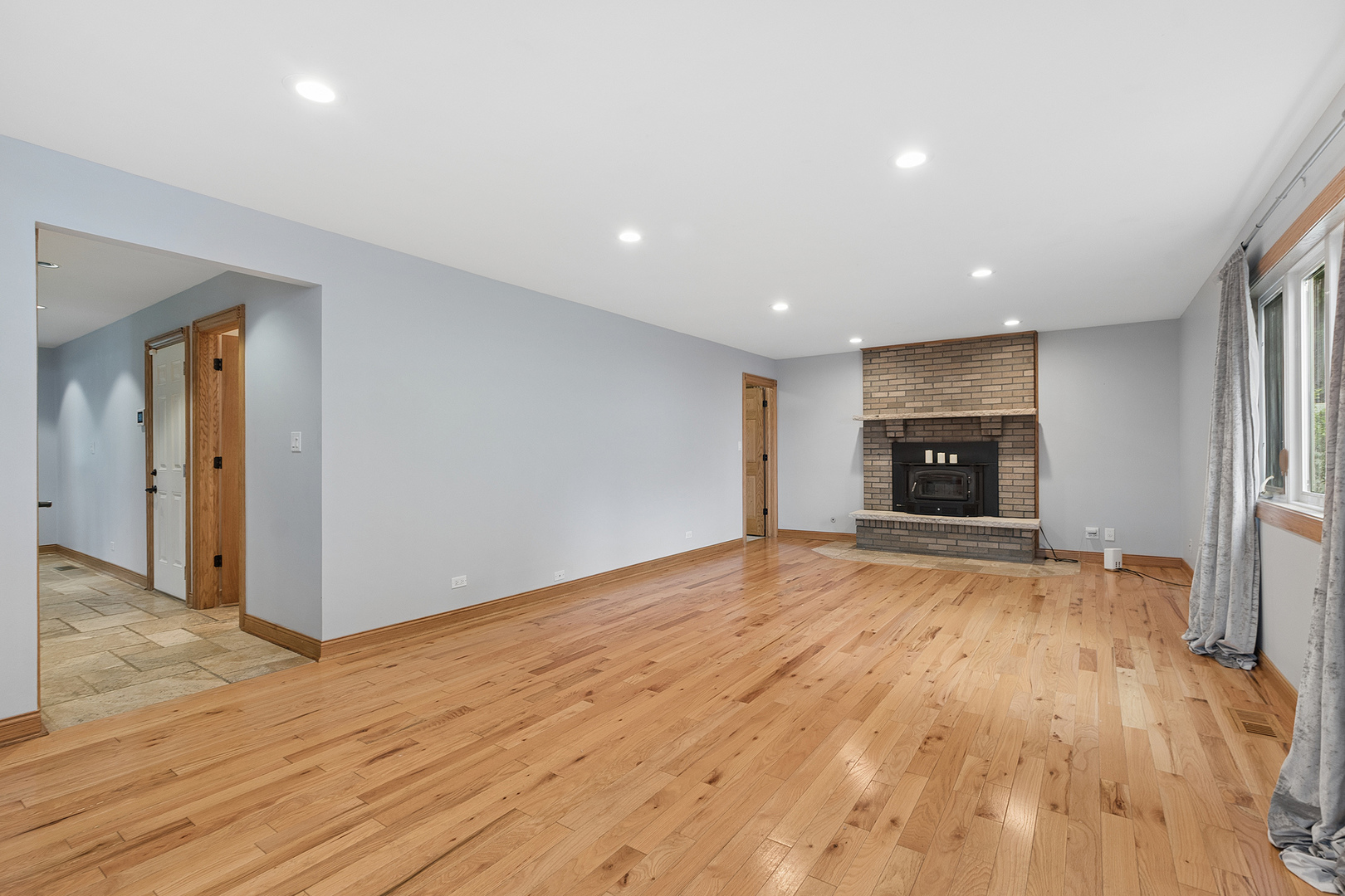 8850 W 98th Place