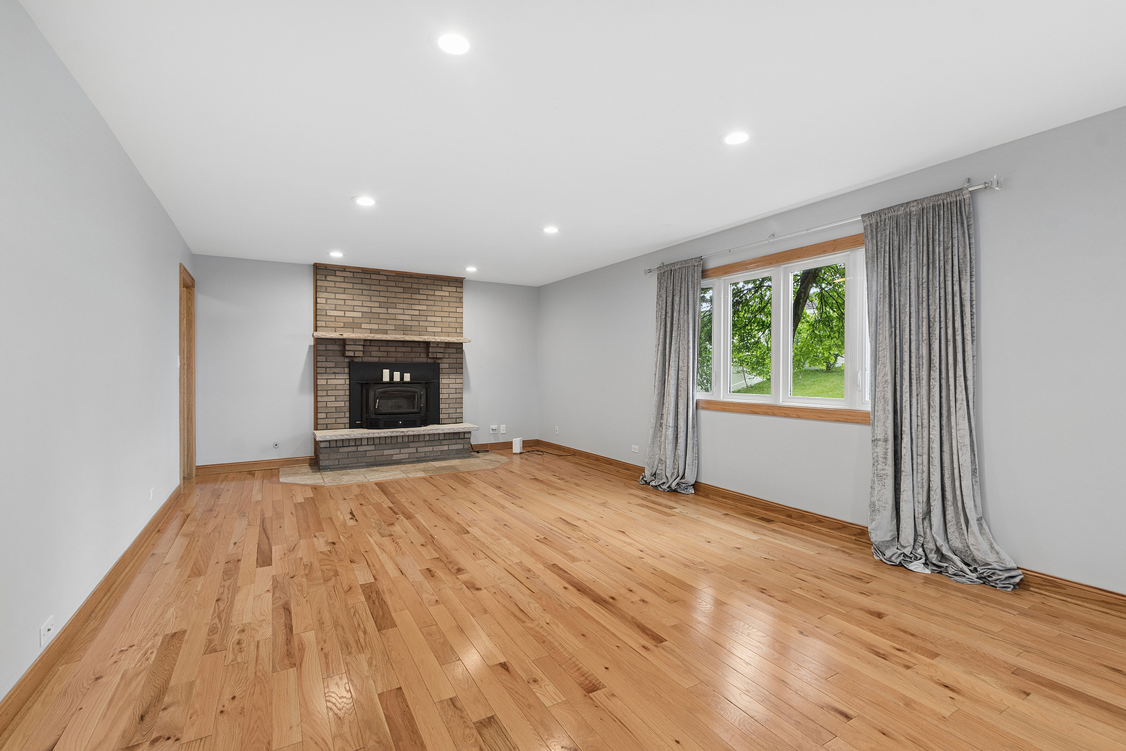 8850 W 98th Place