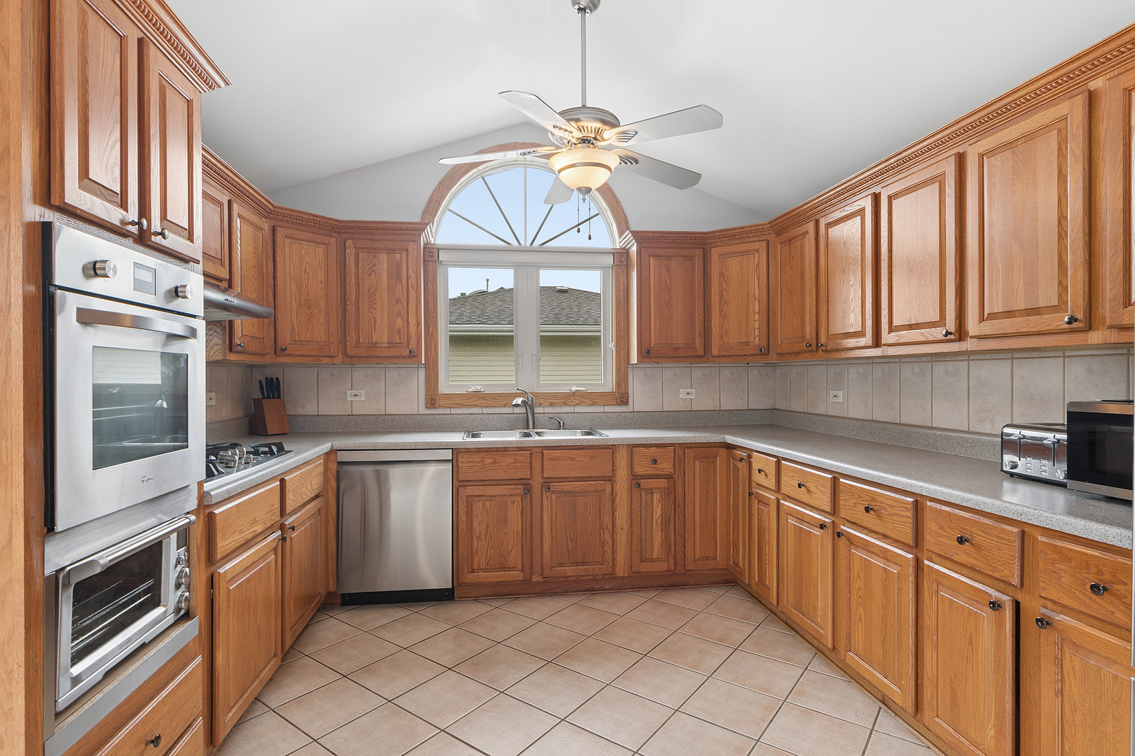 8850 W 98th Place