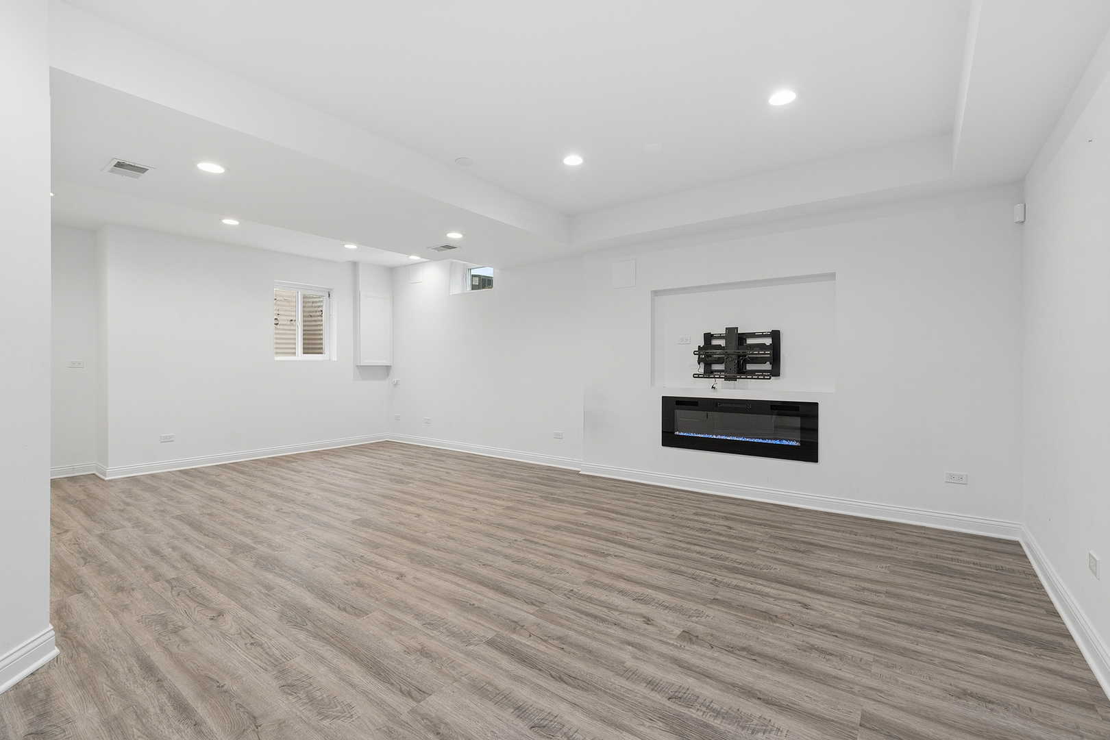 8850 W 98th Place